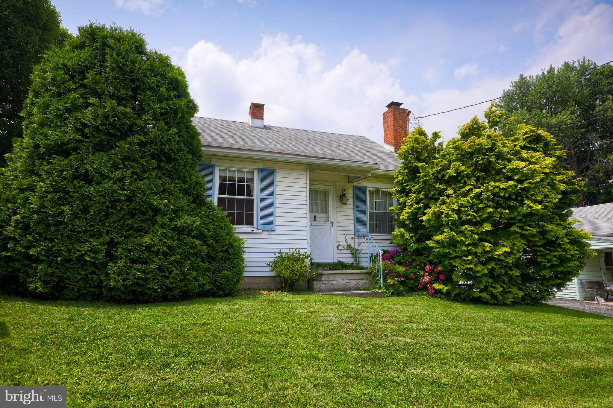 2270 Mt Zion Road York, PA 17406 - Photo 2 of 29 Gallery Image 2