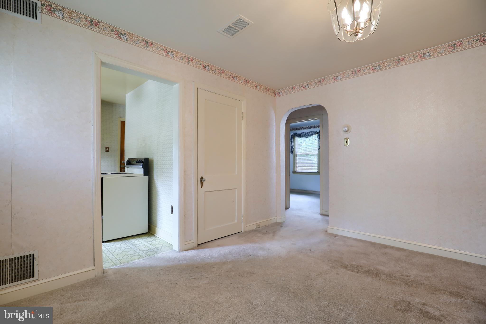 2270 Mt Zion Road York, PA 17406 - Photo 8 of 29 Gallery Image 8