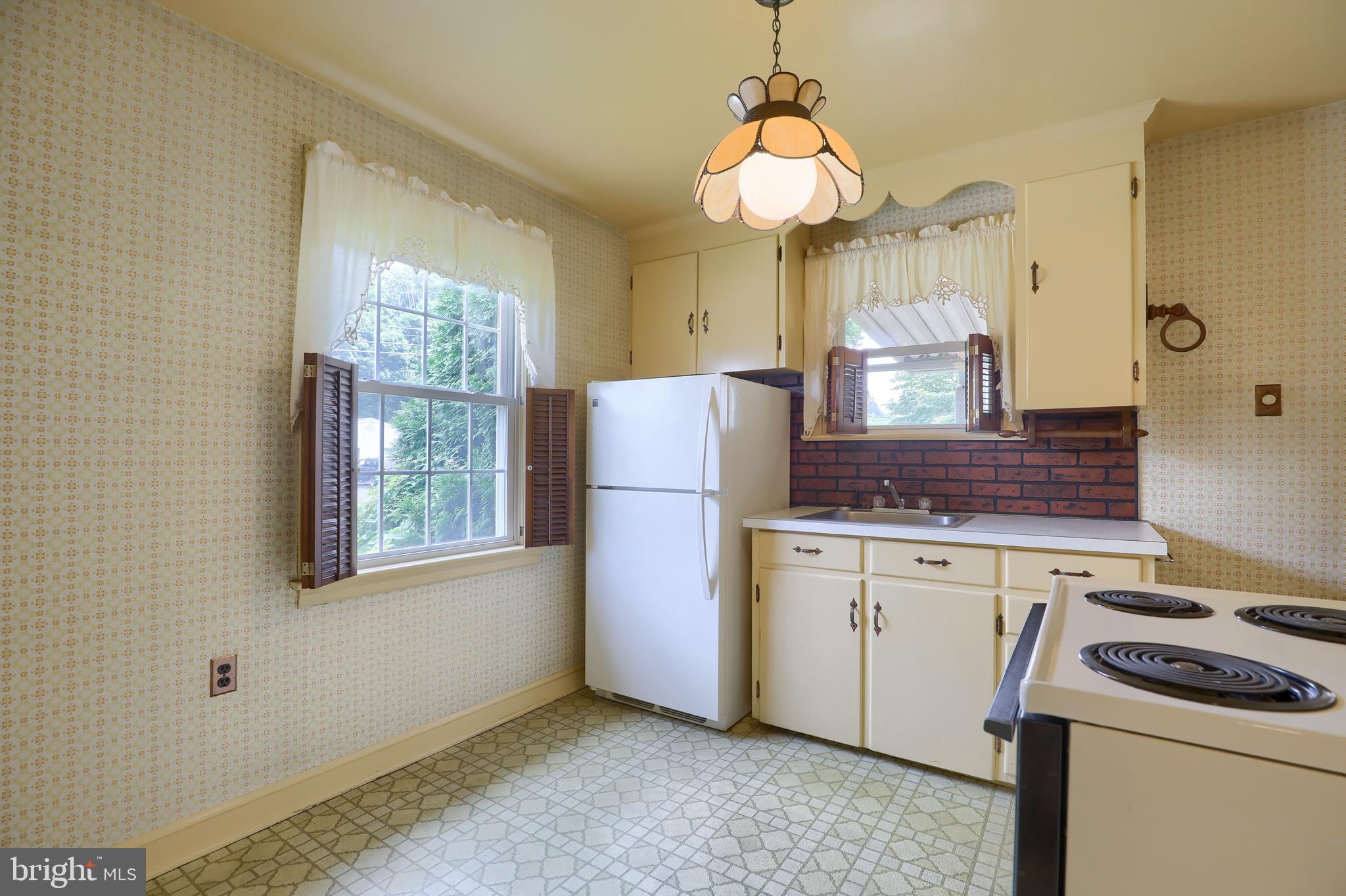 2270 Mt Zion Road York, PA 17406 - Photo 9 of 29 Gallery Image 9