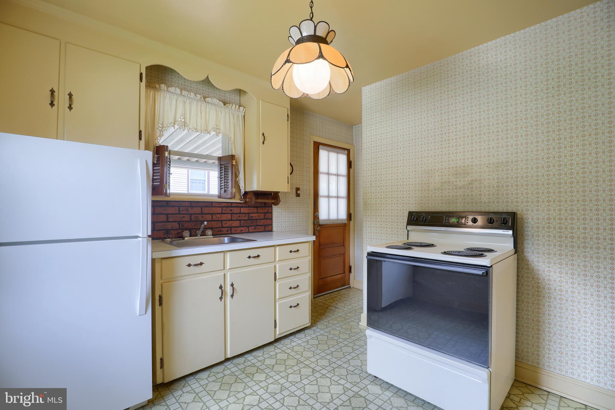 2270 Mt Zion Road York, PA 17406 - Photo 10 of 29 Gallery Image 10