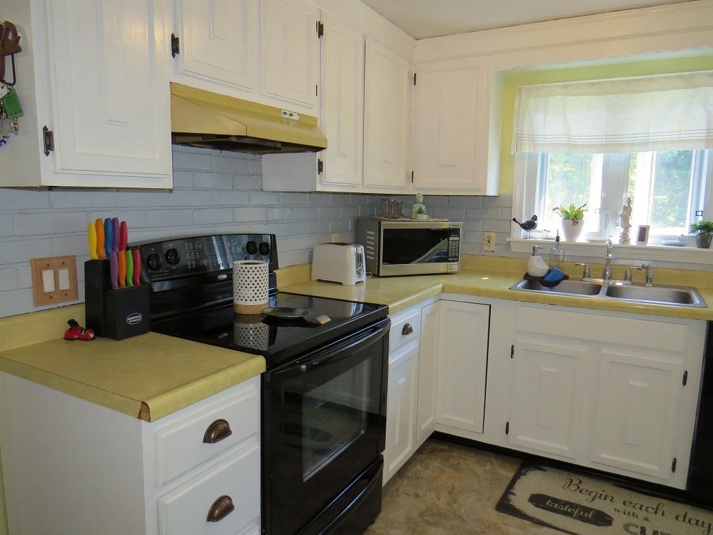 769 East Benton Road Waterville, ME 04901 - Photo 10 of 38 Kitchen