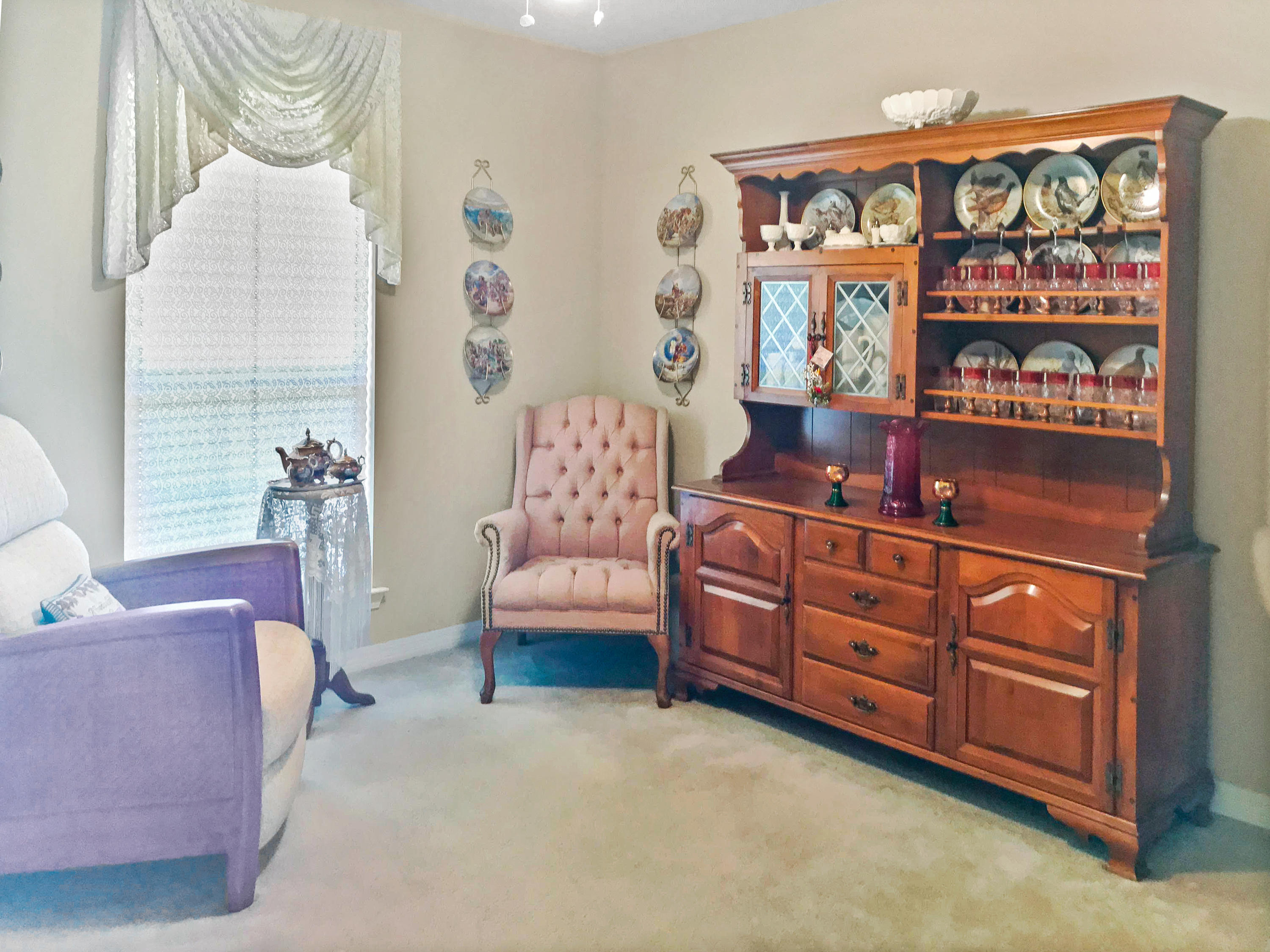 4441 Antioch Road Crestview, FL 32536 - Photo 4 of 14 a living room with furniture