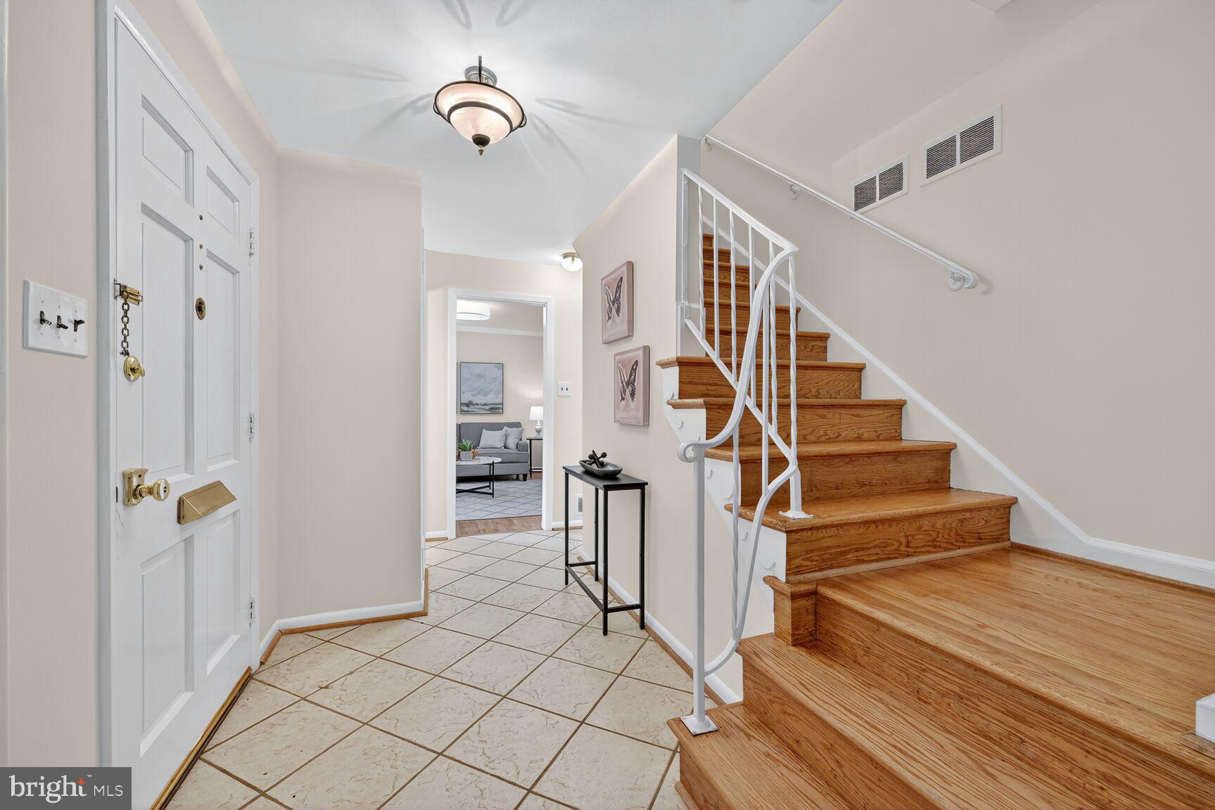 10317 Dickens Avenue Bethesda, MD 20814 - Photo 2 of 35 Entry Foyer