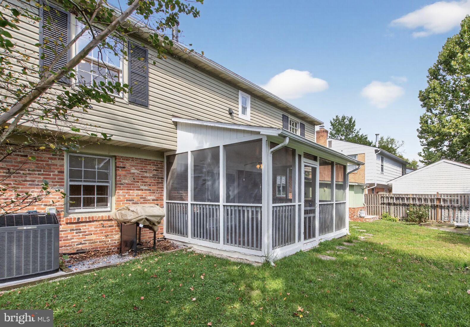 10317 Dickens Avenue Bethesda, MD 20814 - Photo 25 of 35 Screened Porch