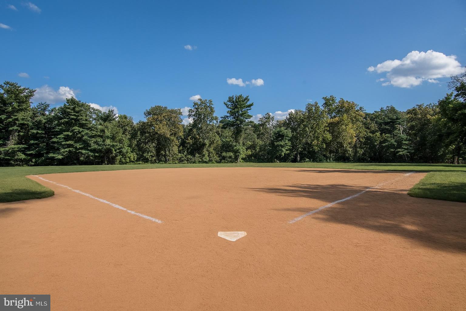 10317 Dickens Avenue Bethesda, MD 20814 - Photo 34 of 35