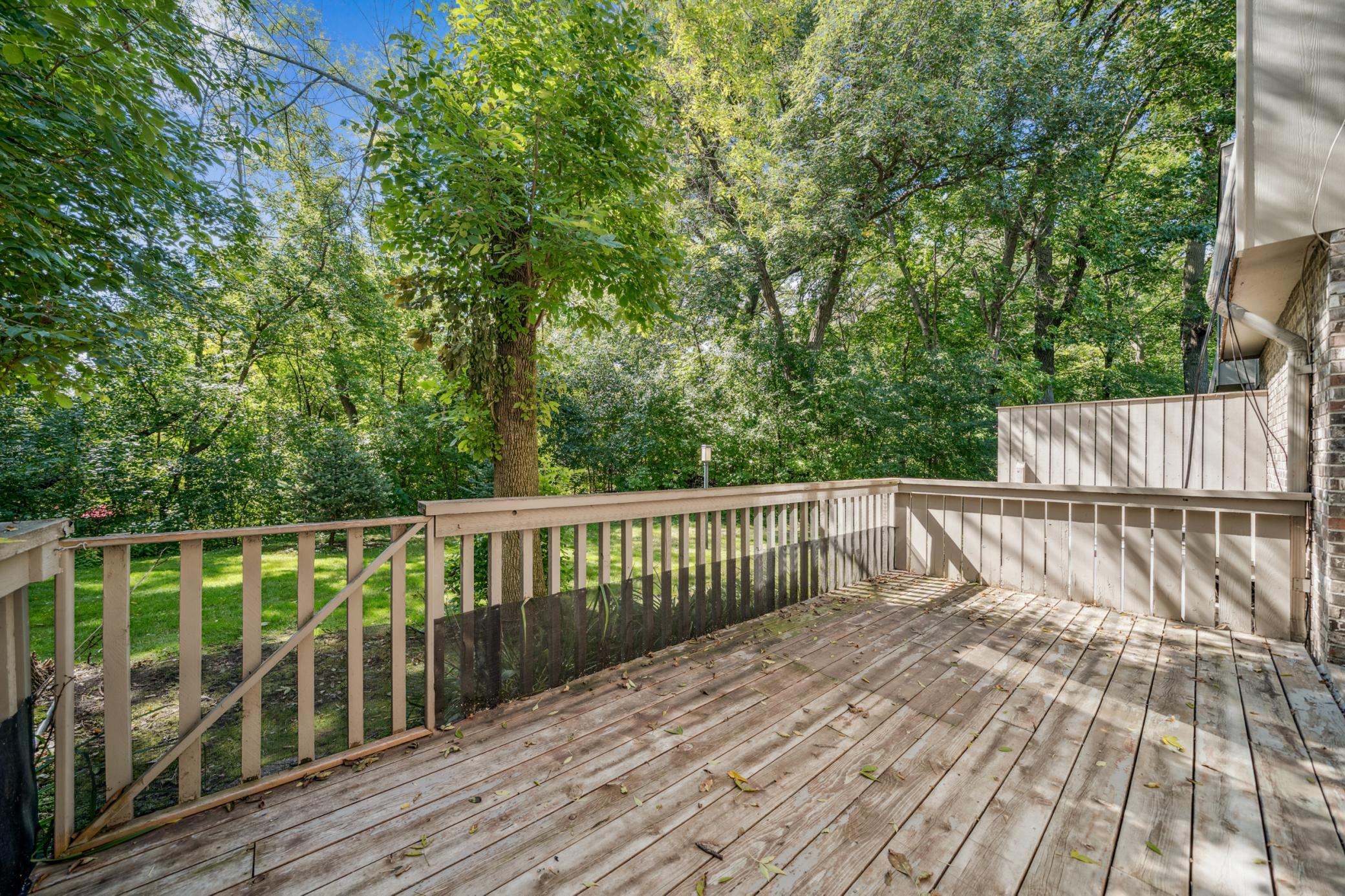 10234 Berkshire Road Bloomington, MN 55437 - Photo 23 of 27