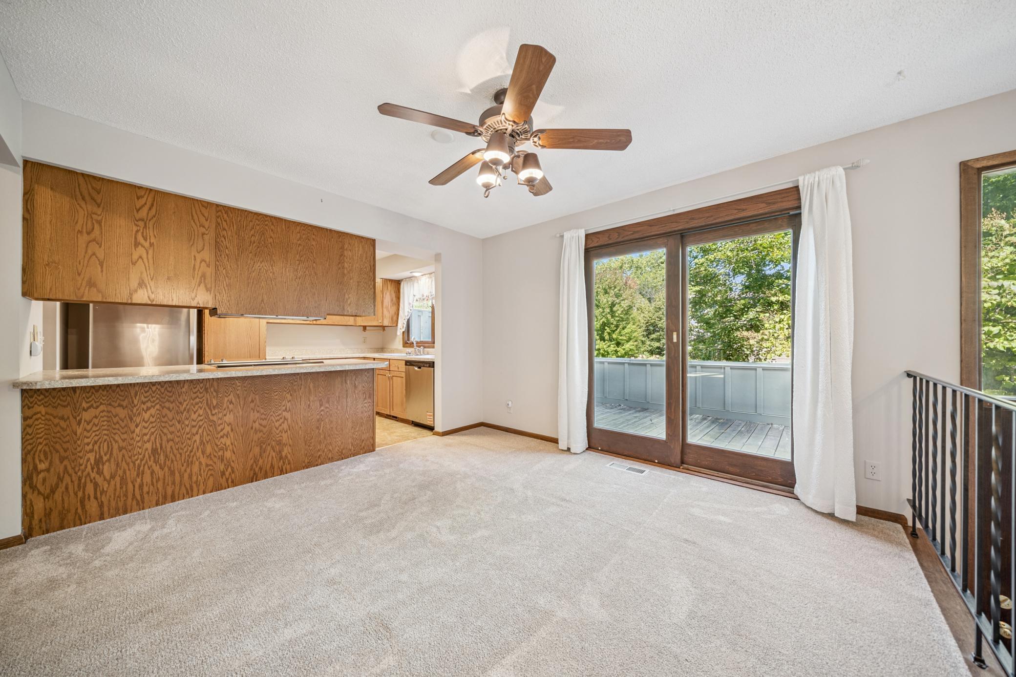 10234 Berkshire Road Bloomington, MN 55437 - Photo 4 of 27