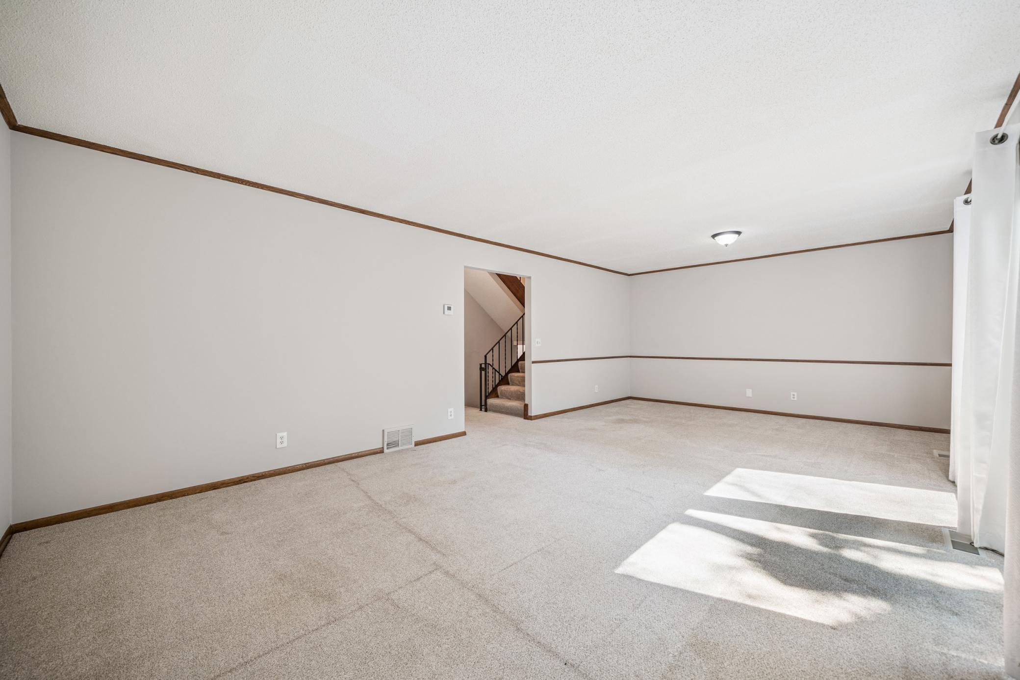 10234 Berkshire Road Bloomington, MN 55437 - Photo 10 of 27