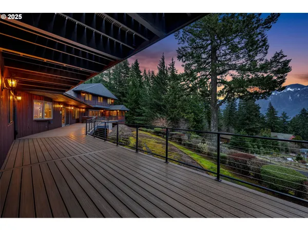 $2,250,000 | 850 Northeast Montell Terrace, Stevenson, WA 98648