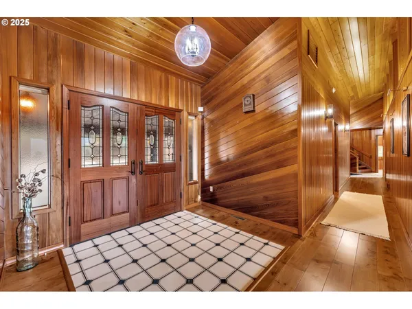 $2,250,000 | 850 Northeast Montell Terrace, Stevenson, WA 98648