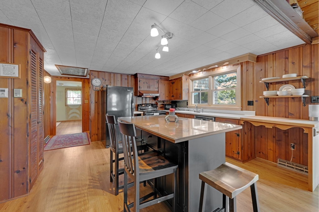12 Roberts Park Road Holland, MA 01521 - Photo 7 of 24