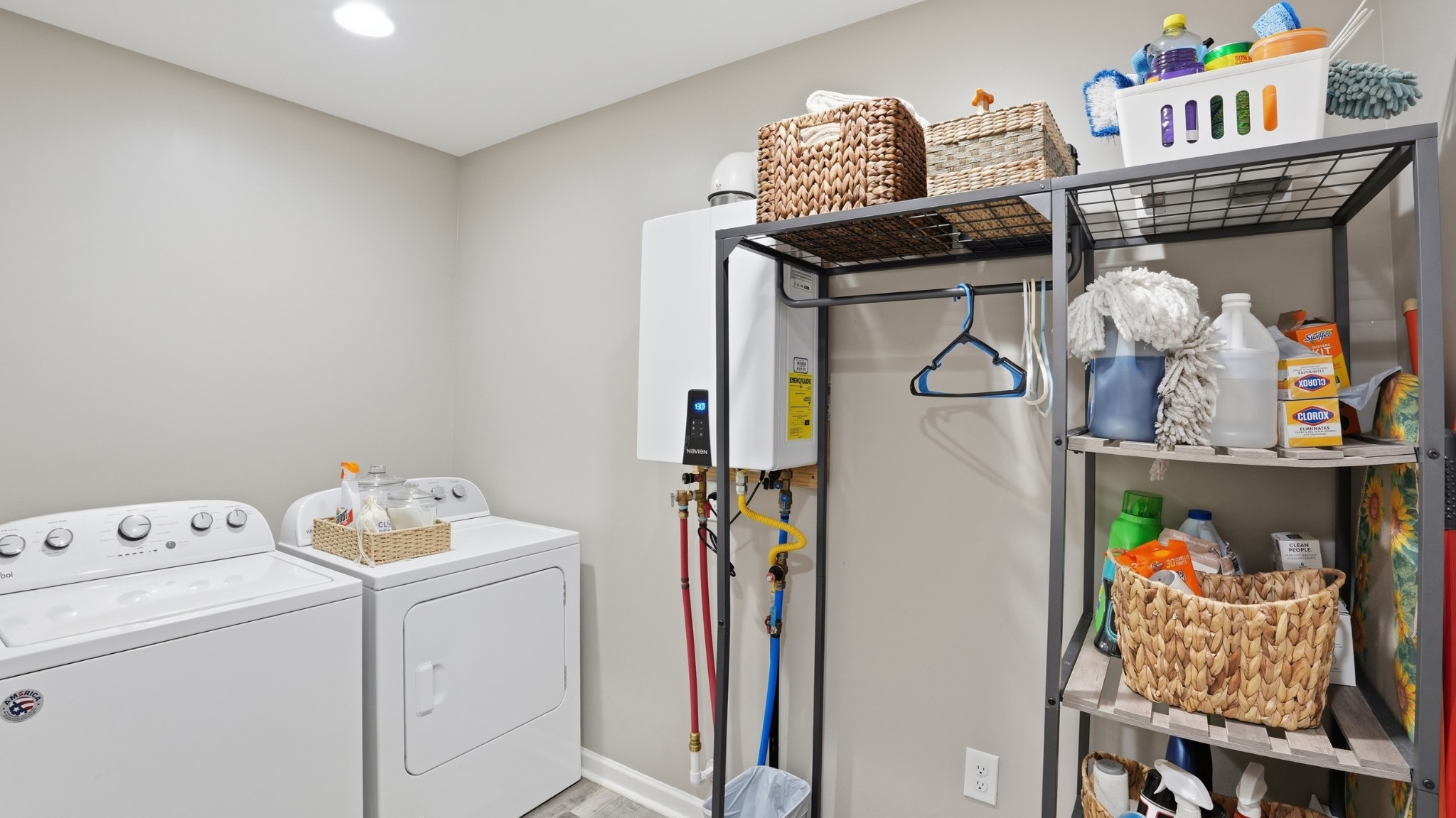 32 McGee Road McMinnville, TN 37110 - Photo 25 of 56 a utility room with dryer and washer