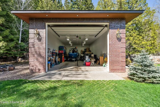 $8,950,000 | 55 Ideal Drive, Sandpoint, ID 83864