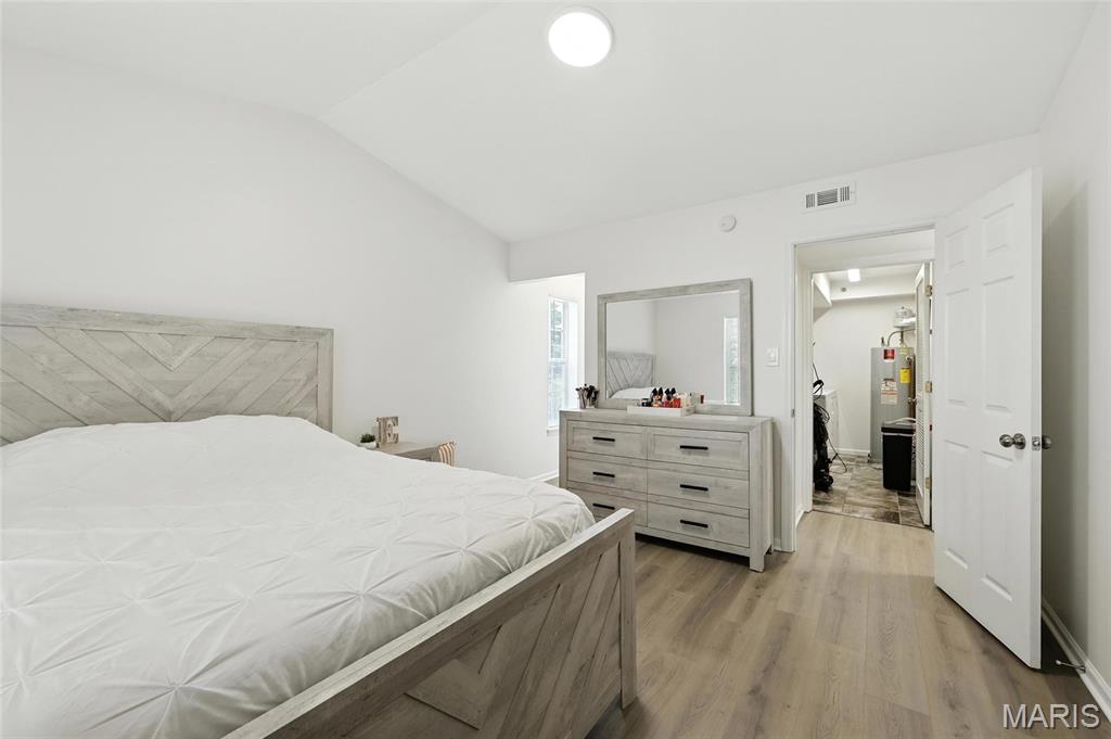 3602 Traceyrich Road, Unit 2B St. Louis, MO 63125 - Photo 16 of 22 Gallery Image 16