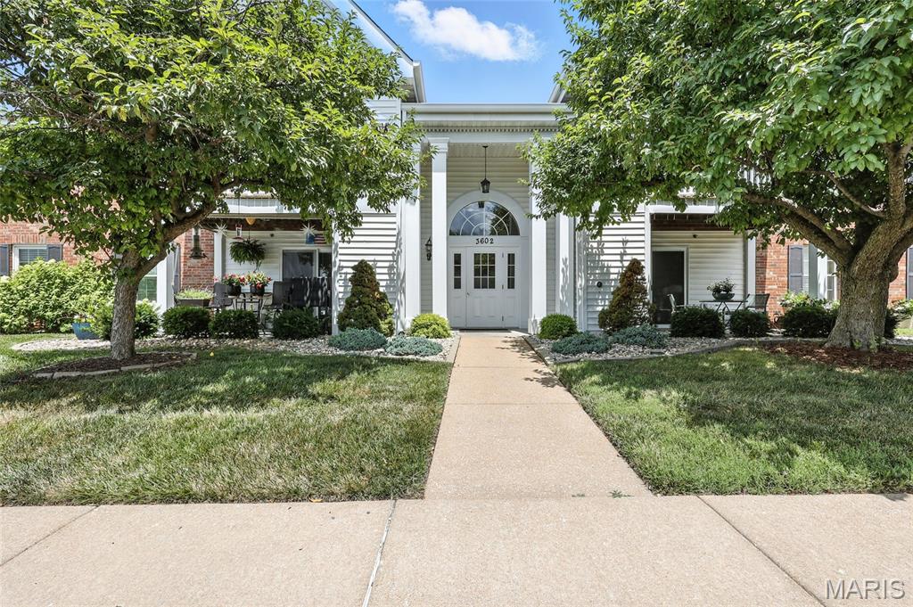 3602 Traceyrich Road, Unit 2B St. Louis, MO 63125 - Photo 2 of 22 Gallery Image 2