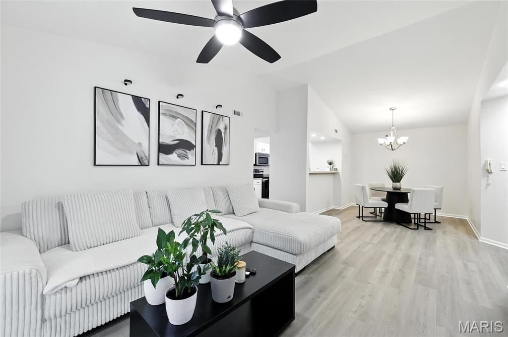 3602 Traceyrich Road, Unit 2B St. Louis, MO 63125 - Photo 6 of 22 Gallery Image 6