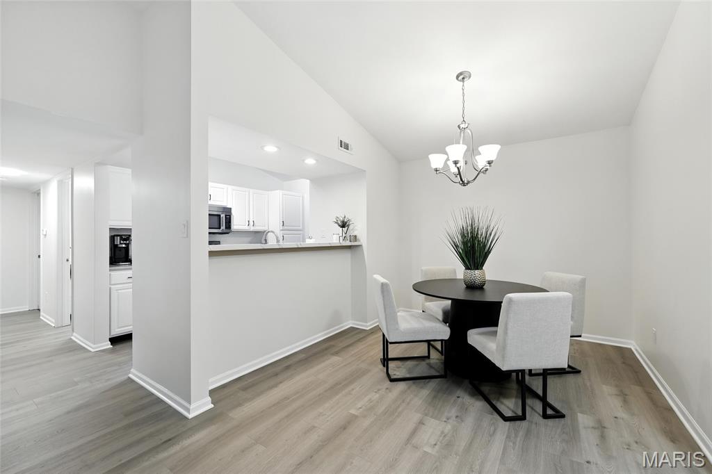 3602 Traceyrich Road, Unit 2B St. Louis, MO 63125 - Photo 7 of 22 Gallery Image 7