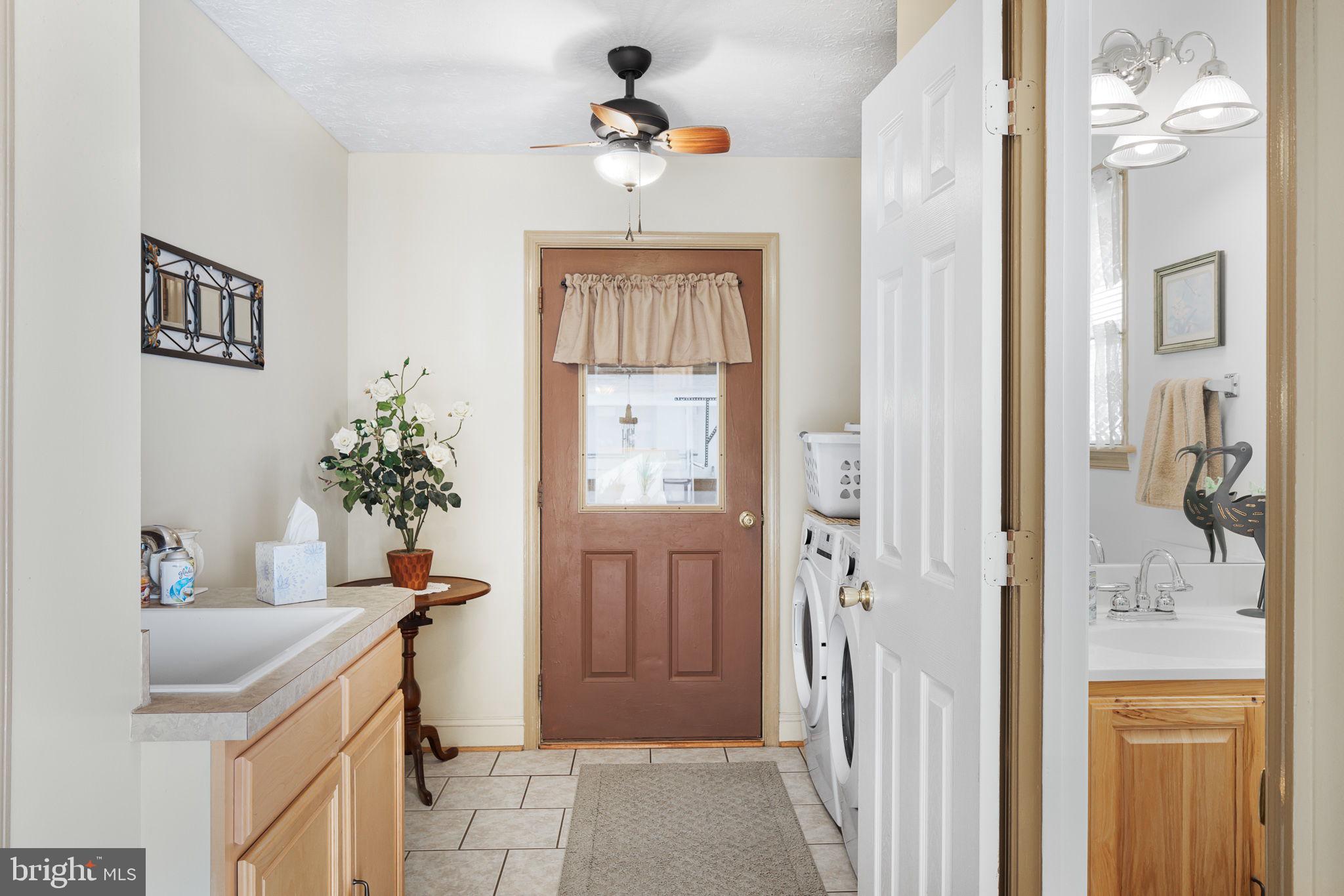 1352 Double Church Road Stephens City, VA 22655 - Photo 15 of 40 Laundry Room