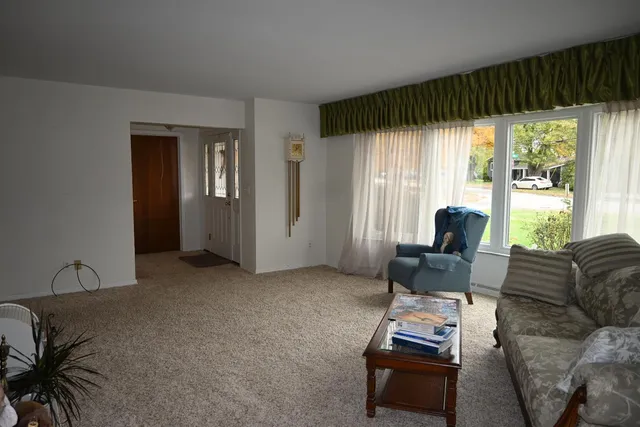 $309,000 | 10 Dearborn Court, Lawrenceburg, IN 47025