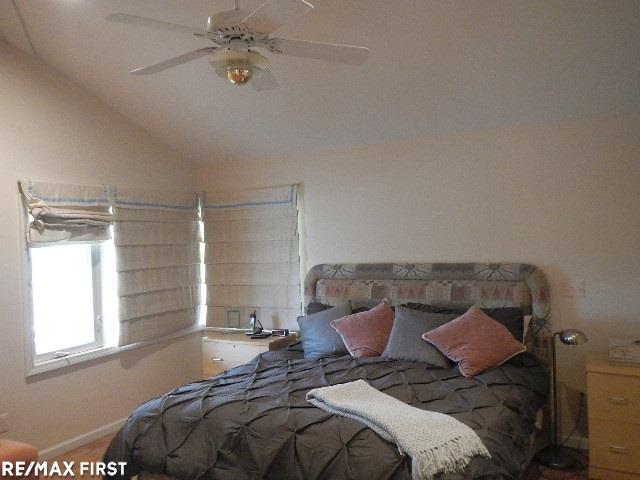 5935 North Livernois Road Rochester, MI 48306 - Photo 33 of 52 31385153-32.JPG