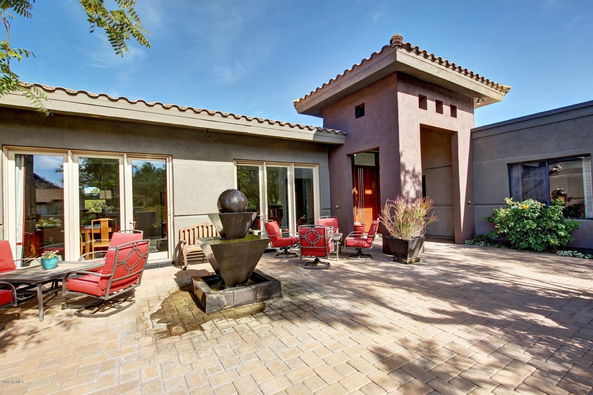 2350 East Mountain View Road Phoenix, AZ 85028 - Photo 5 of 48 Front Courtyard