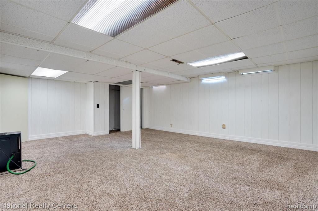 2375 Lochaven Road West Bloomfield, MI 48324 - Photo 20 of 24