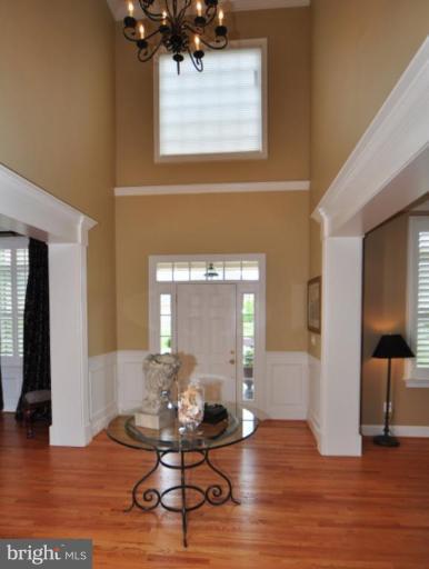 41350 Raspberry Drive Leesburg, VA 20176 - Photo 13 of 30 Entrance / Foyer
