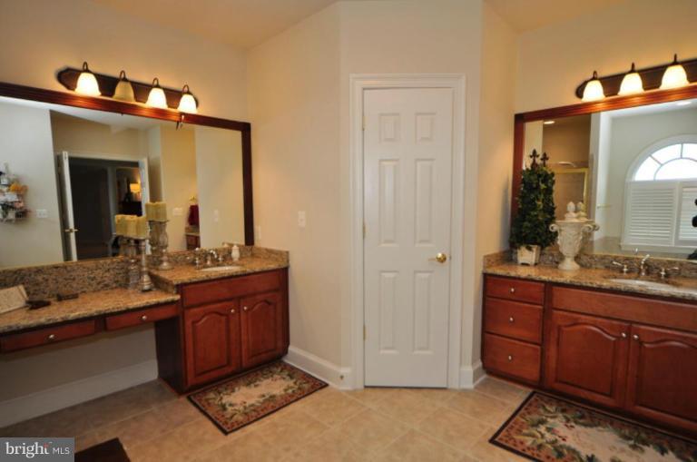 41350 Raspberry Drive Leesburg, VA 20176 - Photo 20 of 30 Master Bath #2