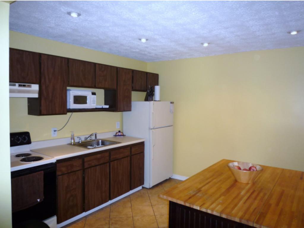64 Dunbarton Road, Unit 2B Manchester, NH 03102 - Photo 3 of 14