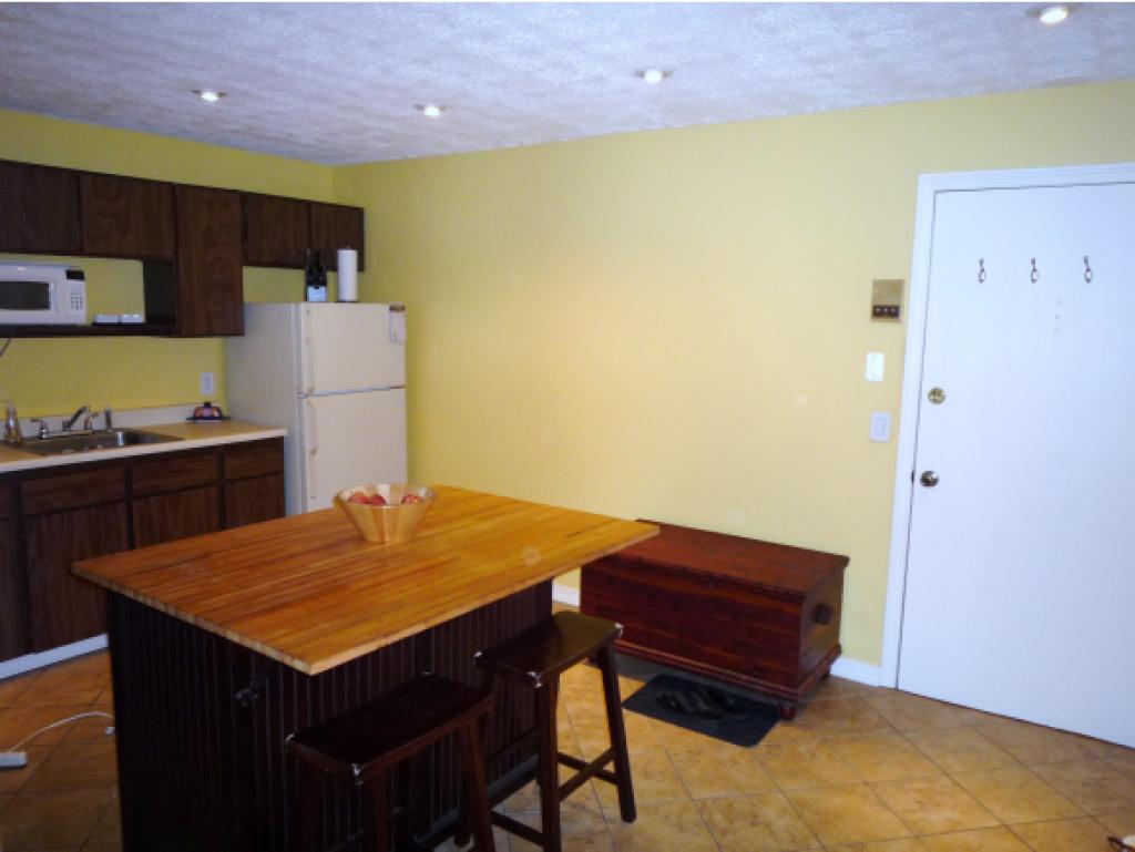 64 Dunbarton Road, Unit 2B Manchester, NH 03102 - Photo 4 of 14