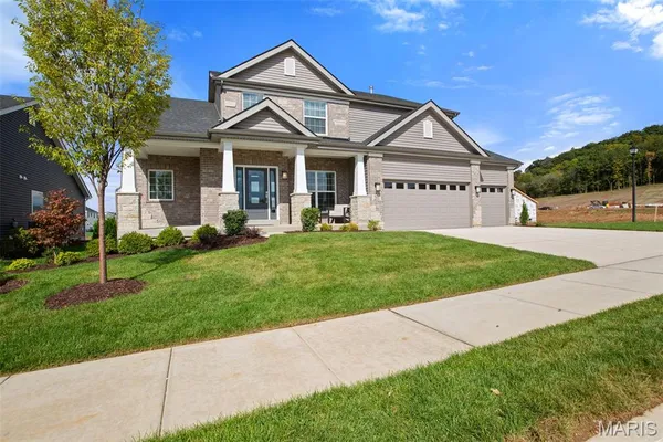 $859,895 | 201 Gauntlet Lane, Eureka, MO 63025