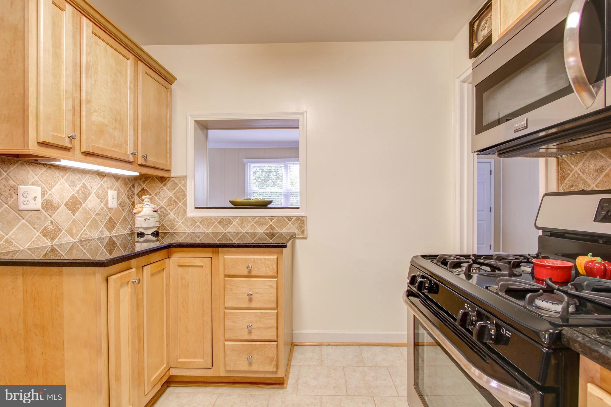 4707 Topping Road Rockville, MD 20852 - Photo 11 of 30 Kitchen