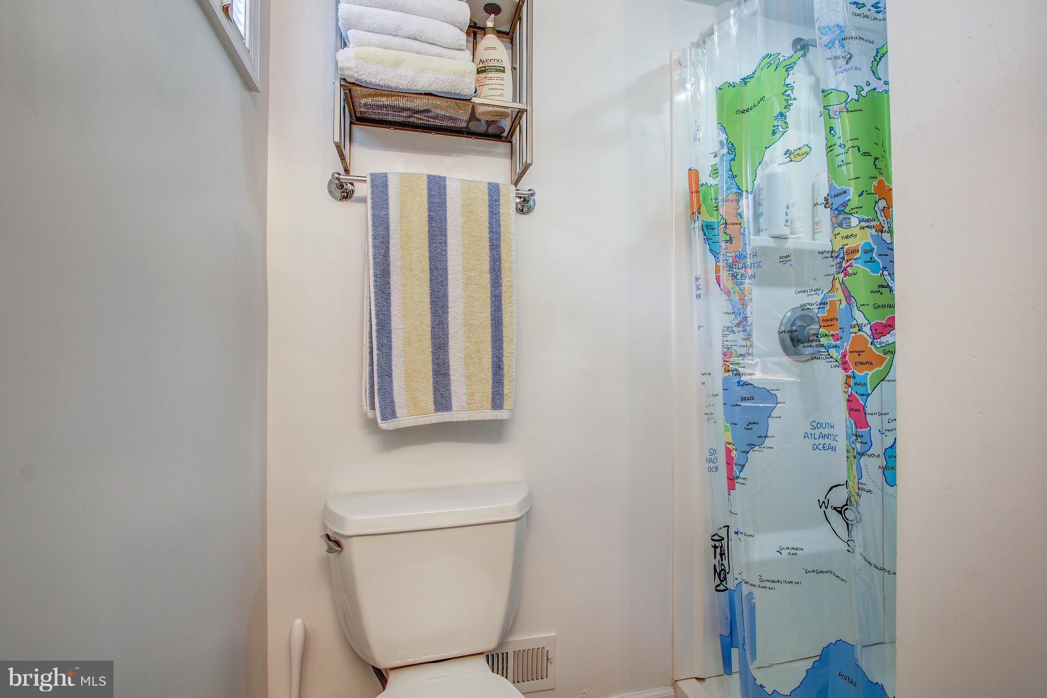 4707 Topping Road Rockville, MD 20852 - Photo 26 of 30 Bath