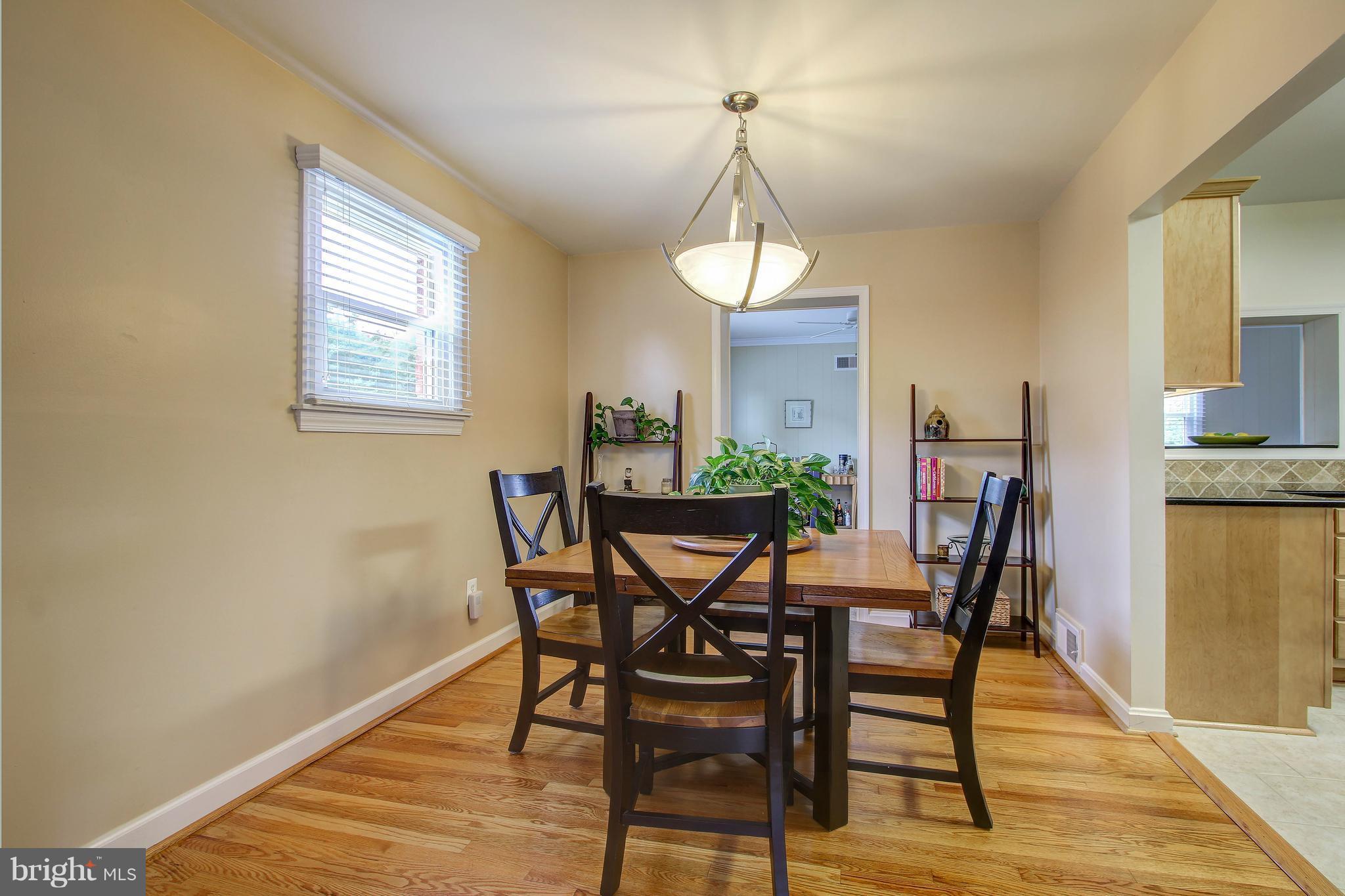 4707 Topping Road Rockville, MD 20852 - Photo 7 of 30 Community