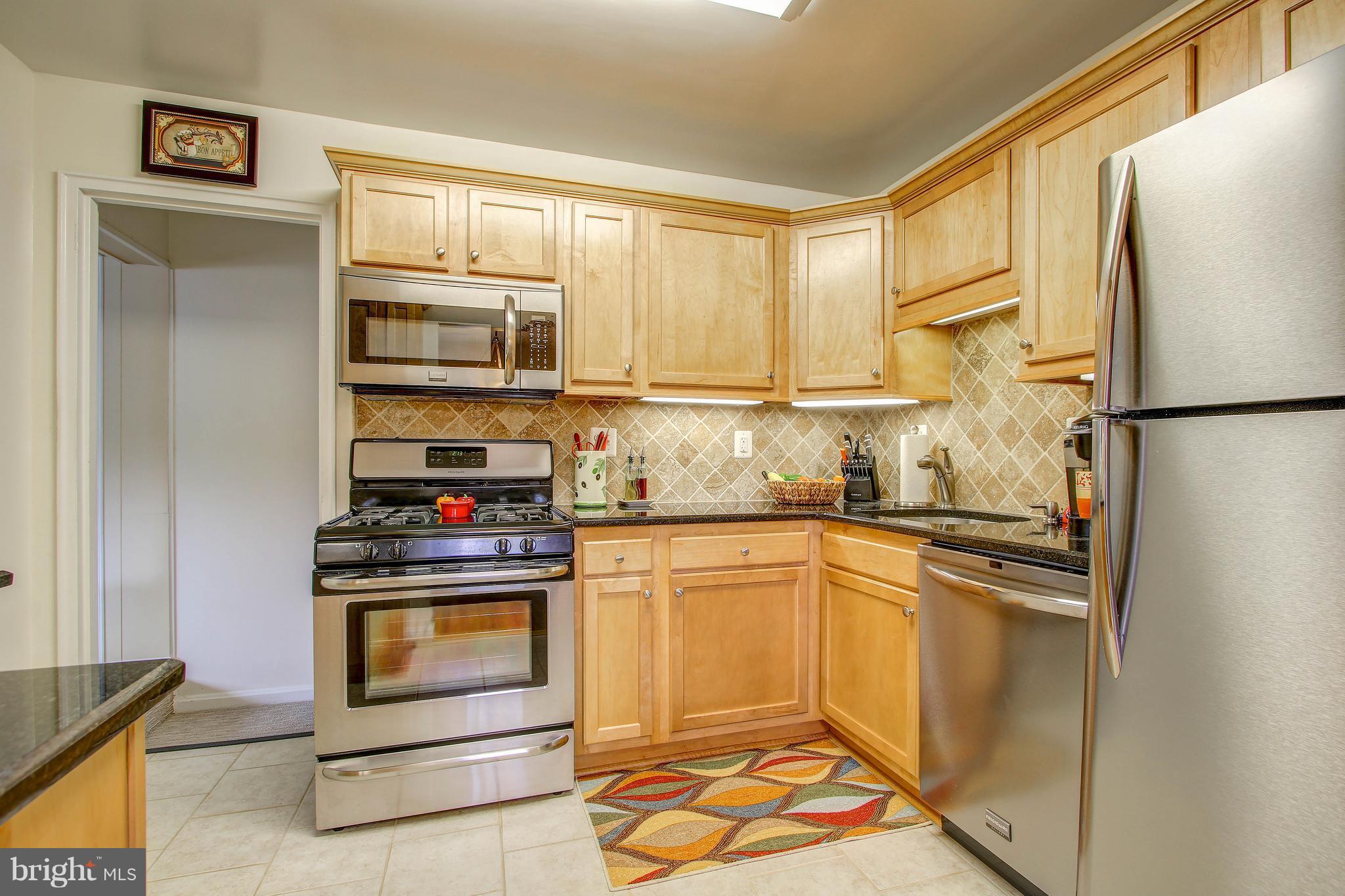 4707 Topping Road Rockville, MD 20852 - Photo 10 of 30 Kitchen