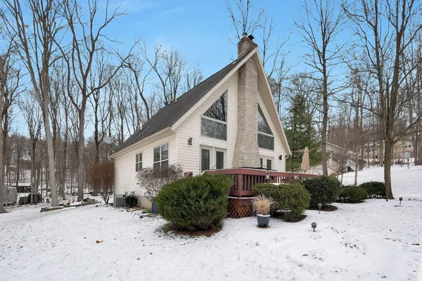 $318,000 | 419 Highland Hills Circle, Howard, OH 43028