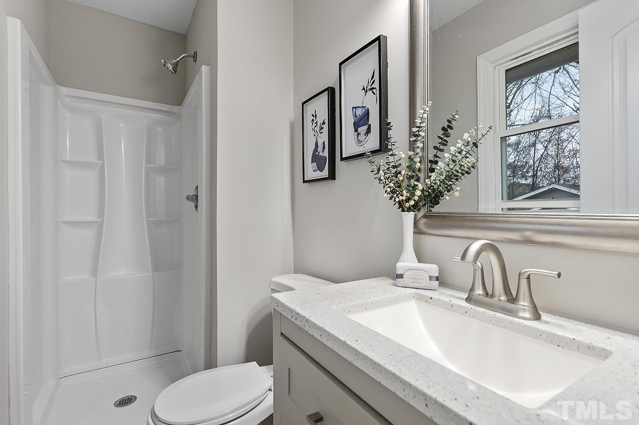 711 Chandler Road Durham, NC 27703 - Photo 8 of 27 Gallery Image 8