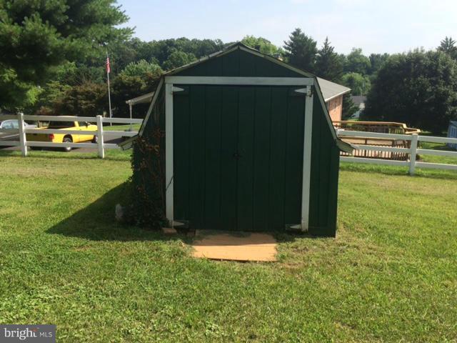 12130 Fingerboard Road Monrovia, MD 21770 - Photo 12 of 15 Exterior (Rear)