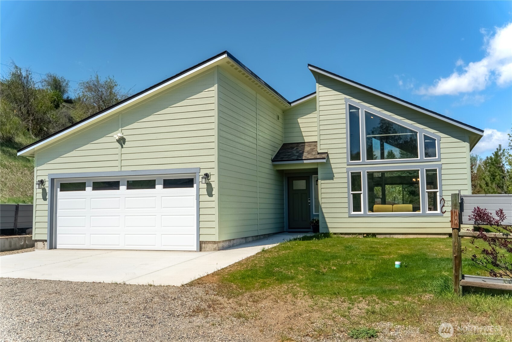 957 Twisp Carlton Road Twisp, WA 98856 - Photo 3 of 36