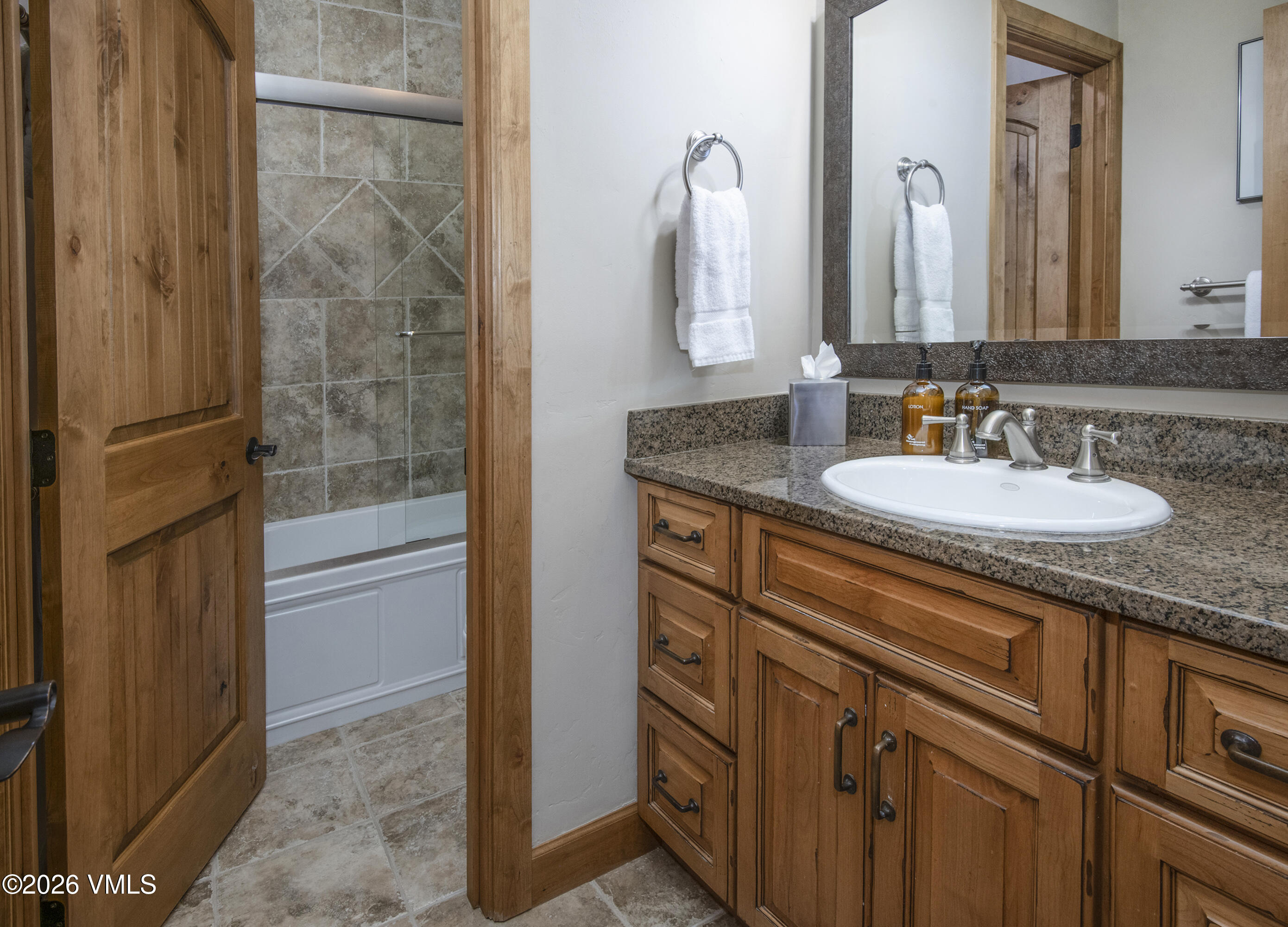 625 North Frontage Road West, Unit 22B Vail, CO 81657 - Photo 19 of 41 SunVail-22-B_17