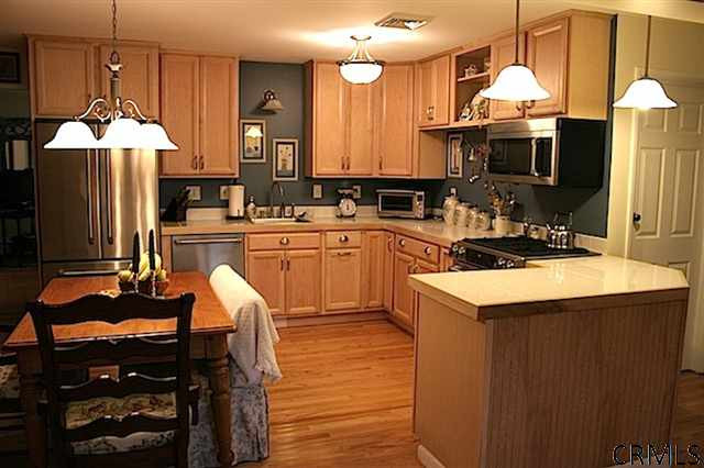 136 Mosher Road Bethlehem, NY 12054 - Photo 4 of 15 Photo 4