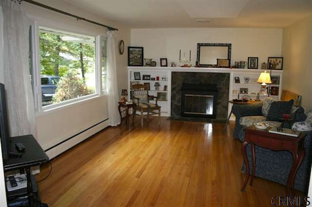 136 Mosher Road Bethlehem, NY 12054 - Photo 10 of 15 Photo 10