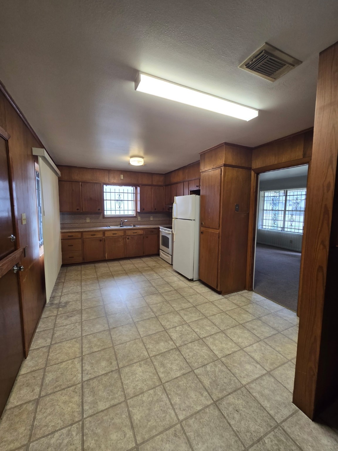 2505 Pecos Street Beaumont, TX 77702 - Photo 2 of 14