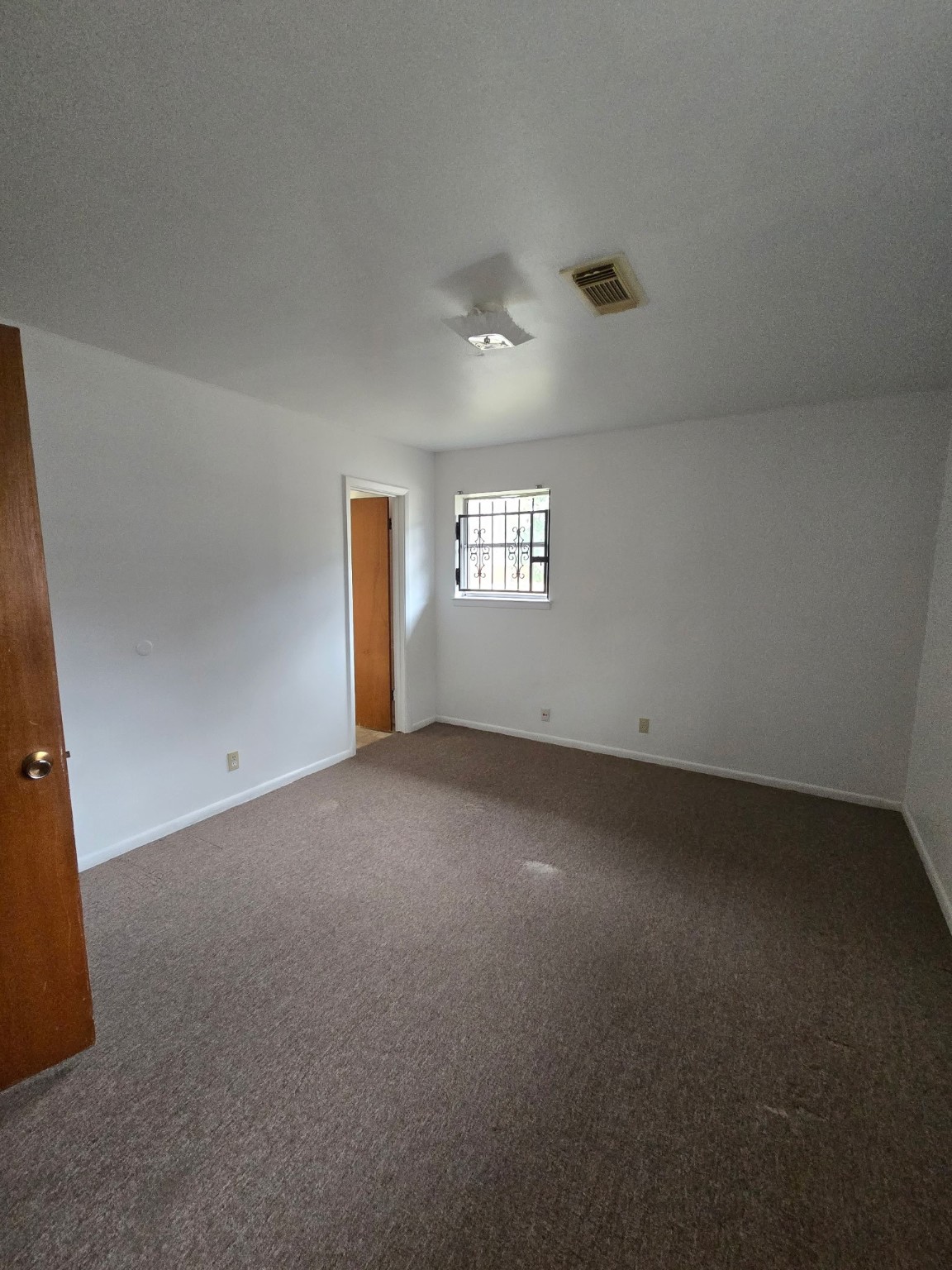 2505 Pecos Street Beaumont, TX 77702 - Photo 4 of 14