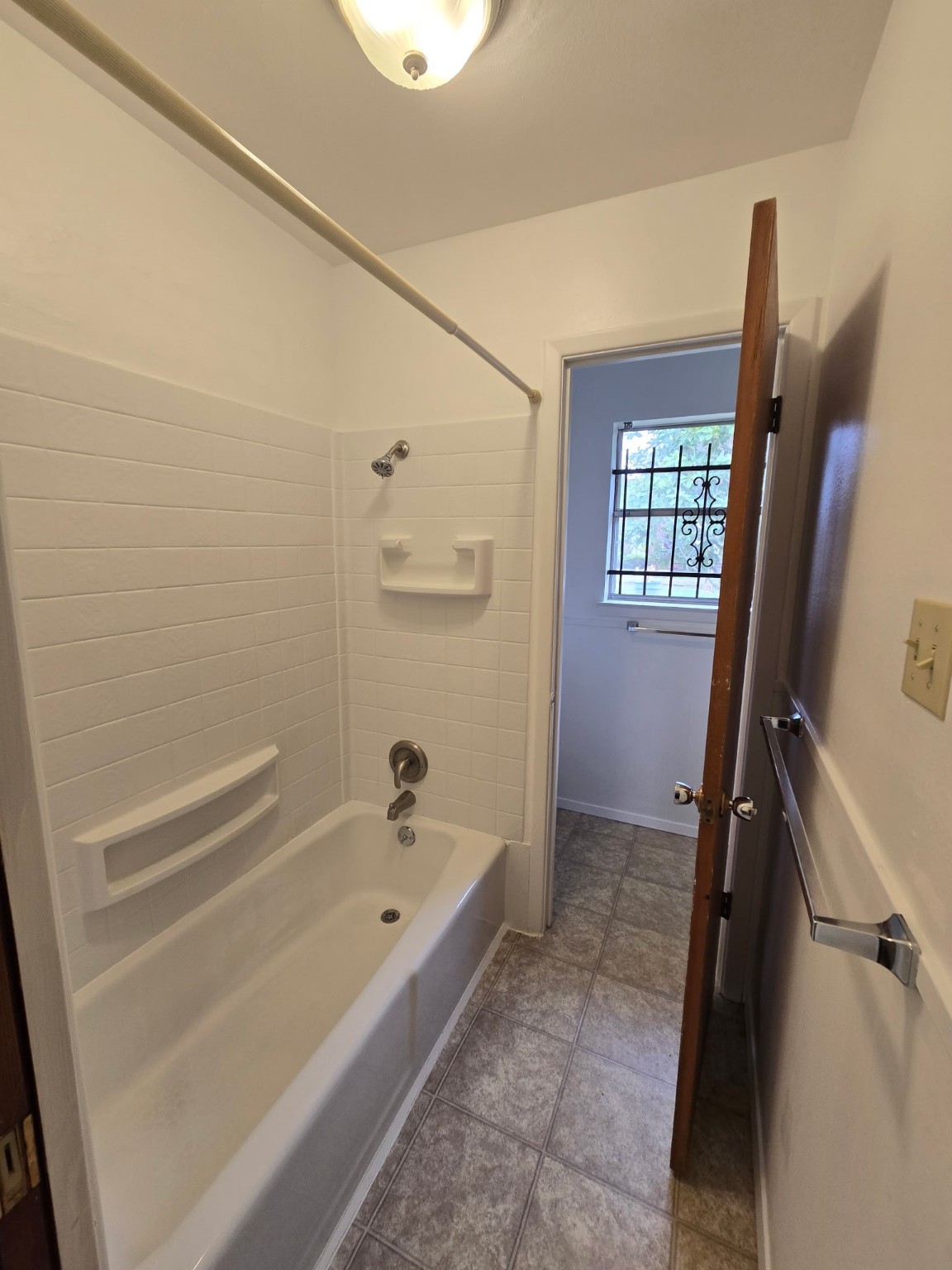 2505 Pecos Street Beaumont, TX 77702 - Photo 9 of 14