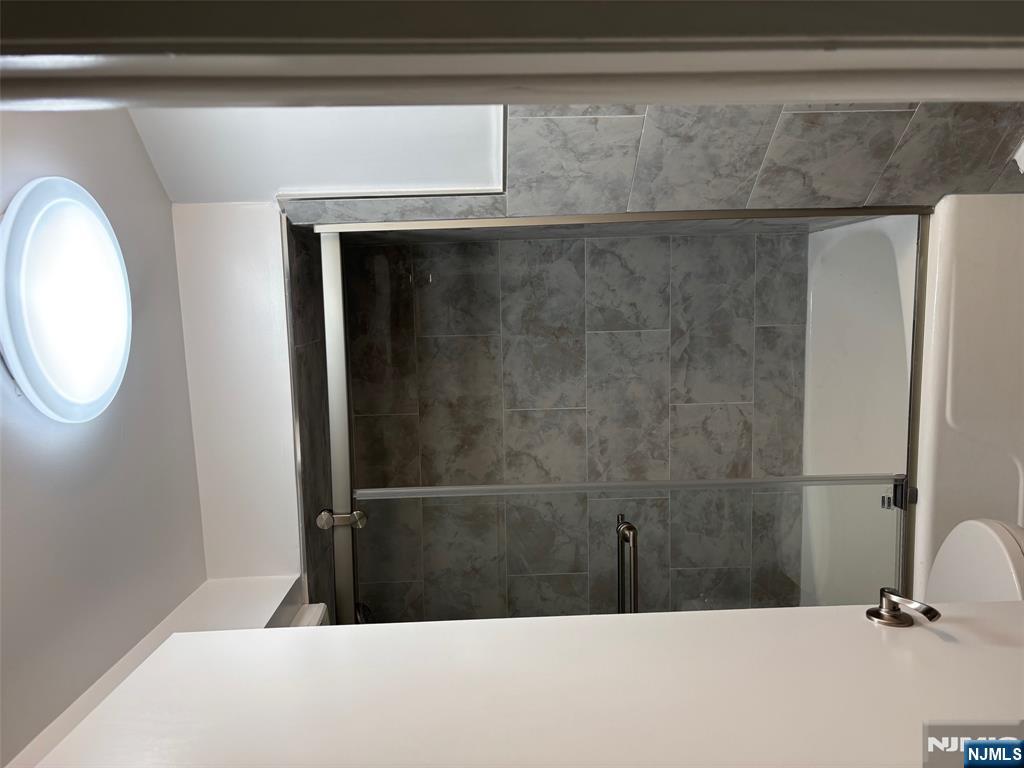 510 Studio Road, Unit 1 Ridgefield, NJ 07657 - Photo 5 of 10