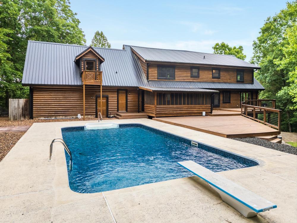 463 Mowery Circle Charleston, TN 37310 - Photo 3 of 45 2024_07_July_463_Mowery_Hill_Cir_NW_0005