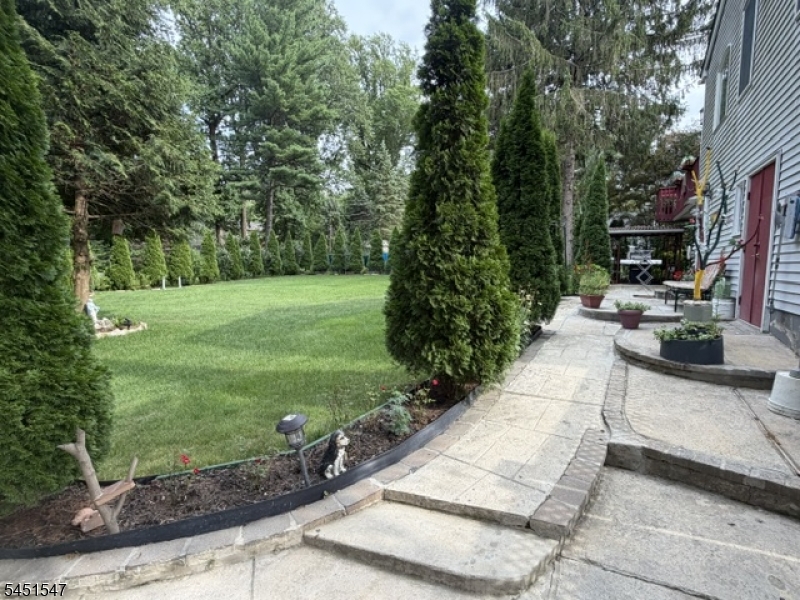 71 Beech Road Randolph, NJ 07869 - Photo 39 of 41 Gallery Image 39