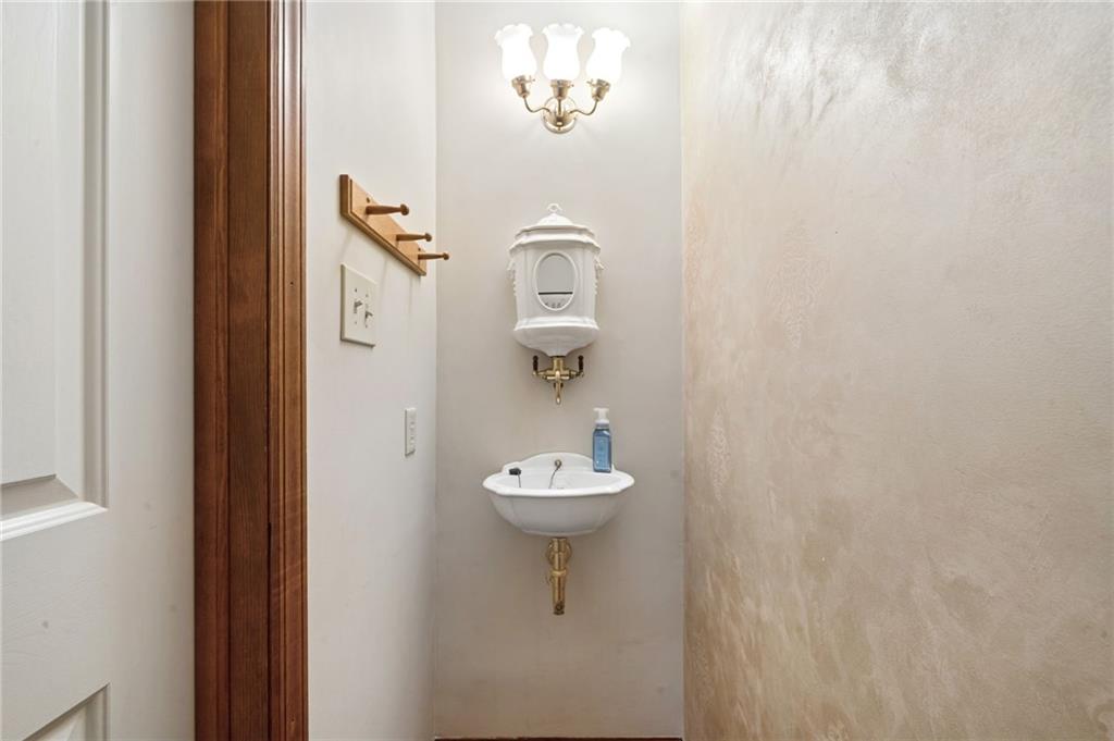 3239 Ridgeway Road Greensburg, PA 15601 - Photo 19 of 46 1st floor powder room