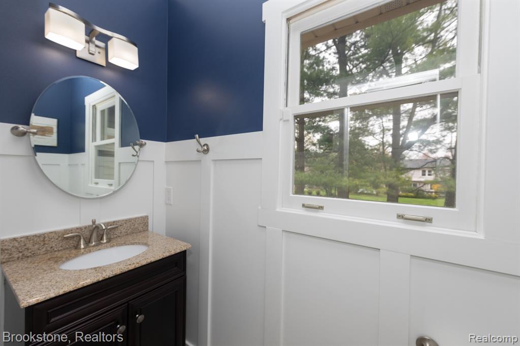 1300 Tiverton Trail Drive Rochester Hills, MI 48306 - Photo 22 of 35